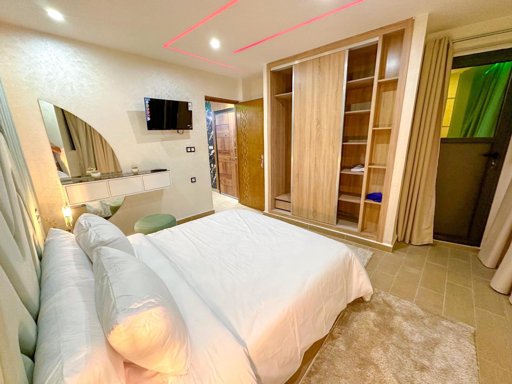 Veluxa - Luxury Holiday Homes - Centric Flat طنجة المظهر الخارجي الصورة