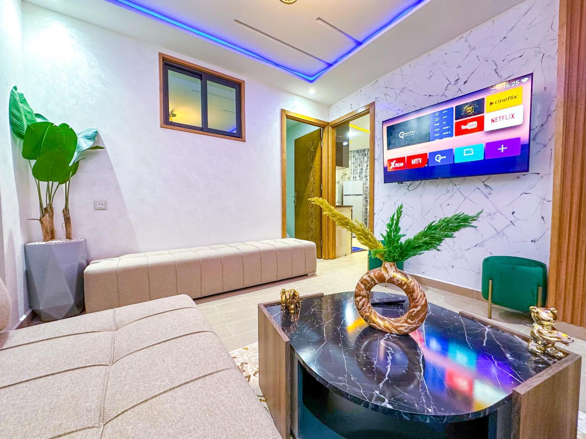 Veluxa - Luxury Holiday Homes - Centric Flat طنجة المظهر الخارجي الصورة